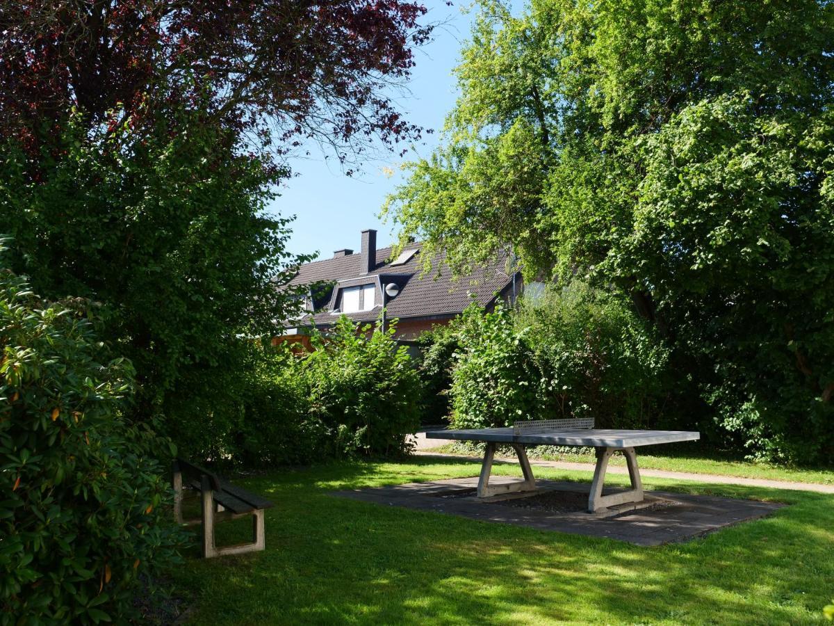 Nell-Breuning-Hotel Herzogenrath Exterior photo