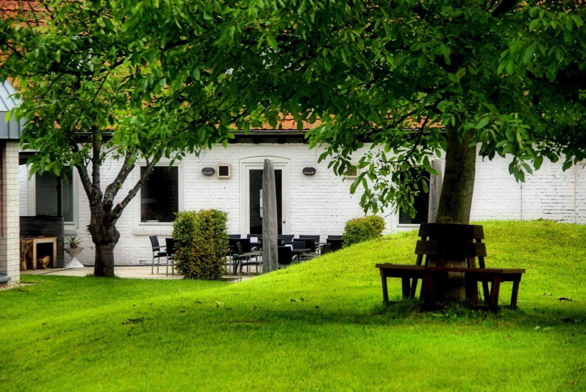 Nell-Breuning-Hotel Herzogenrath Exterior photo